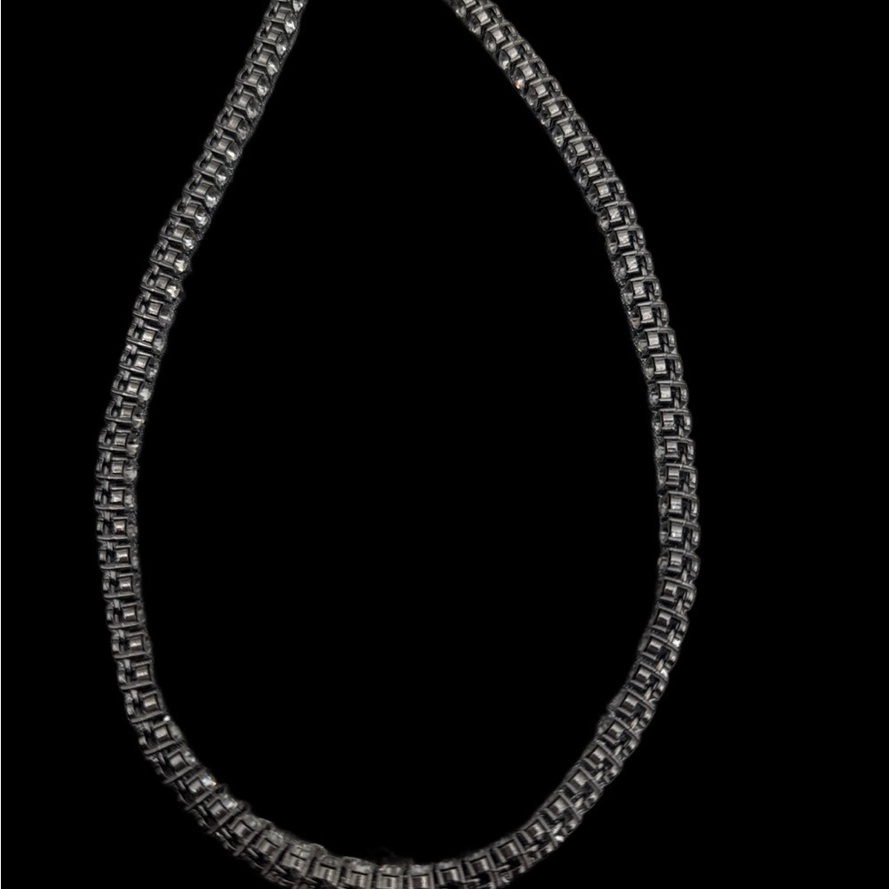 Sparkling Silver Rhinestone Necklace - Picture 4 of 4